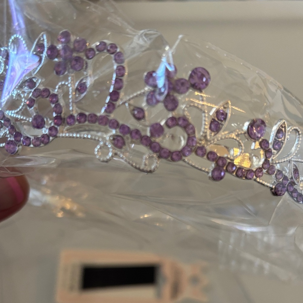 Elegant Purple Tiara Hair Accessory - Picture 5 of 9